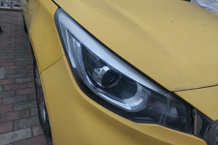 名爵3 2017款 1.5L 自动智联精英版车身外观8