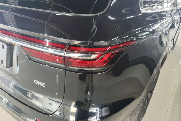 理想汽车 理想ONE 2021款 增程6座版车身外观9