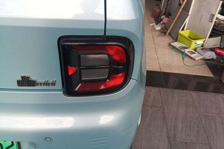 吉利银河 2023款 熊猫mini 200km 耐力熊车身外观9