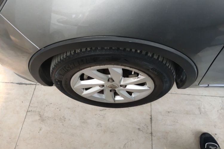 宝骏310W 2017款 1.5L 手动时尚型 国V车身外观6001