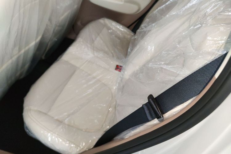 五菱汽车 宏光MINIEV 2025款 四门版 进阶款中控内饰21