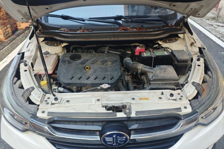 一汽 骏派D60 2017款 1.5L 手动豪华型局部细节24