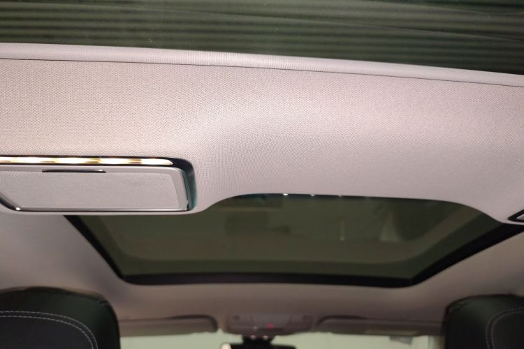 奔驰C级 2021款 C 260 L 运动版中控内饰22