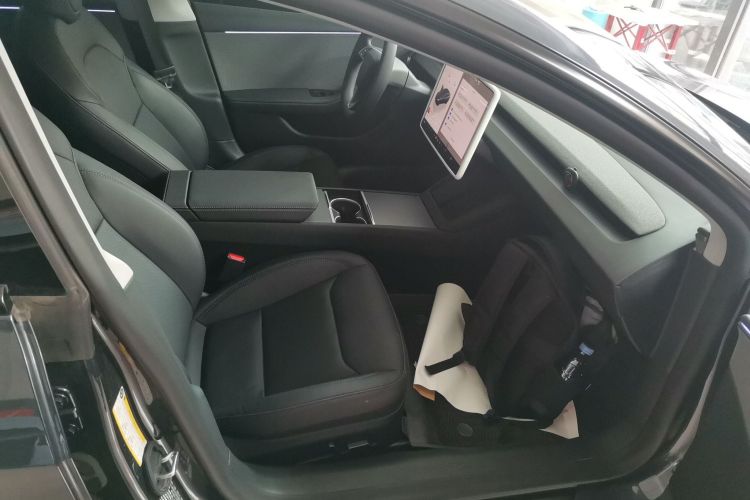 特斯拉 Model 3 2025款 后轮驱动版局部细节41