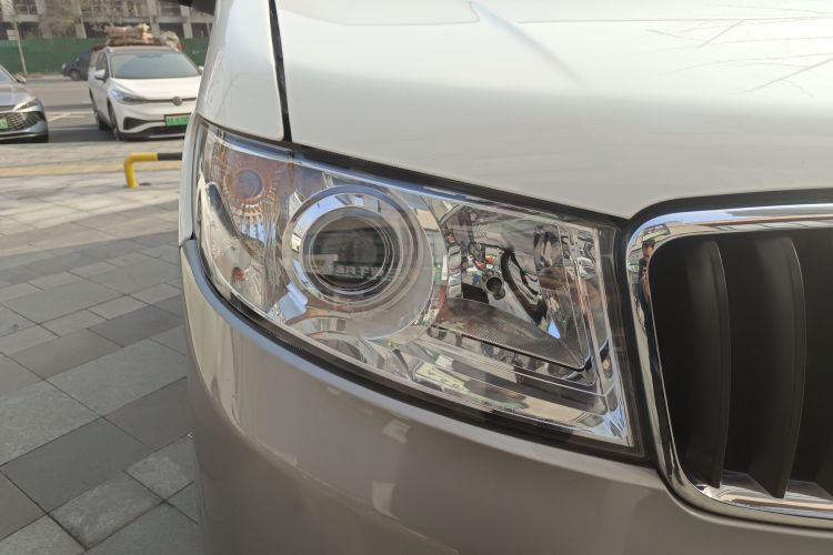 金杯 小海狮X30 2021款 1.5L 财富型客车国VI SWC15M车身外观8