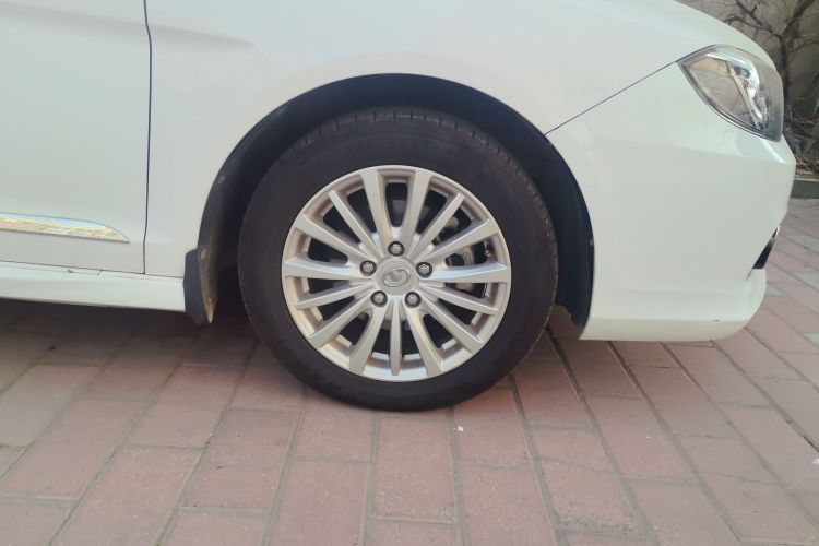 长城C50 2014款 升级版 1.5T 手动时尚型车身外观10