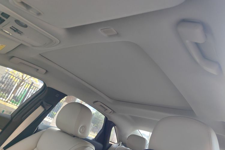 凯迪拉克XTS 2016款 28T 技术型中控内饰22