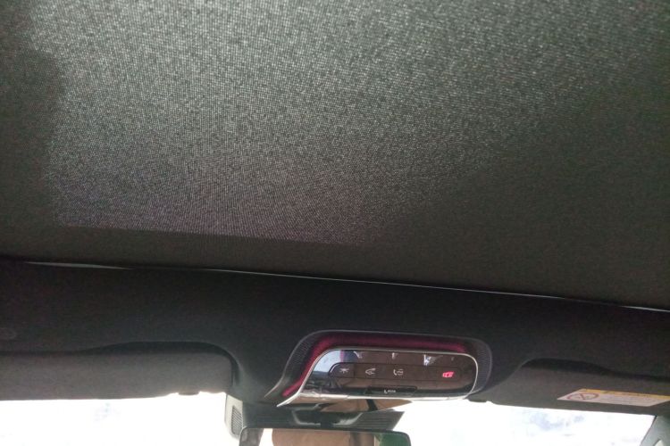 奔驰E级 2025款 E 300 L 时尚型局部细节22