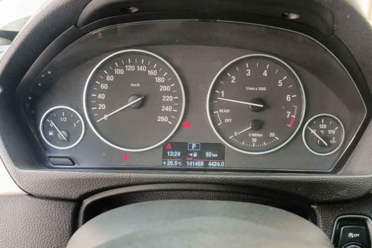 宝马3系 2014款 320Li 时尚型中控内饰14