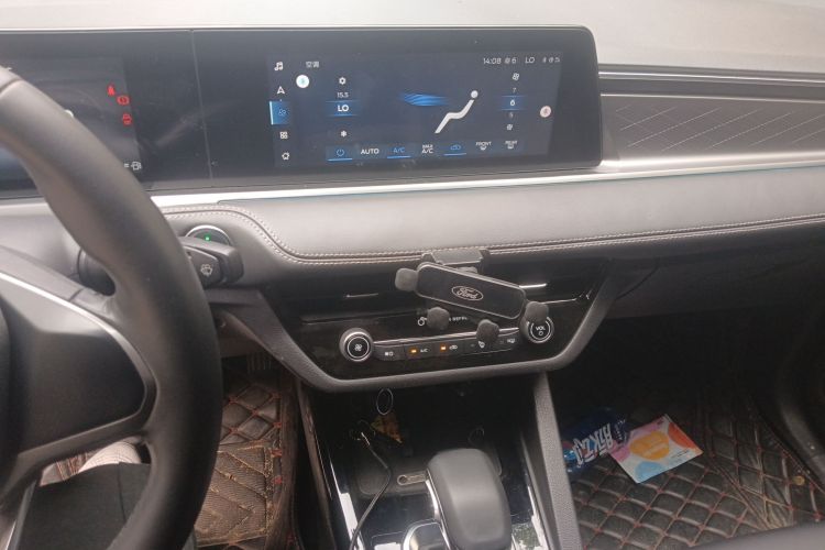 福特 福睿斯 2021款 1.5L 自动钻石版中控内饰16