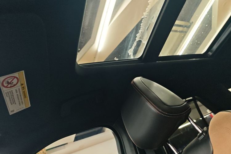 福特 探险者 2024款 2.3T EcoBoost 昆仑巅峰版 6座局部细节22