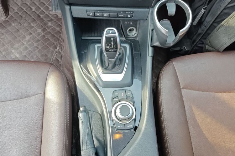 宝马X1 2015款 sDrive18i 时尚晋级版局部细节18