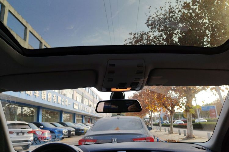 宝马X1 2013款 sDrive18i 时尚型中控内饰22