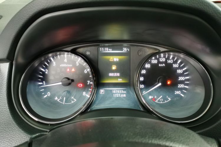 日产 逍客 2016款 2.0L CVT精英版中控内饰14