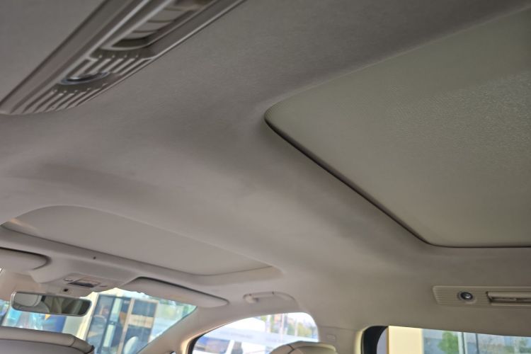 腾势D9 2024款 DM-i 980 四驱旗舰型中控内饰22