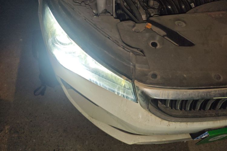 吉利汽车 帝豪 2022款 第4代 1.5L CVT尊贵型车身外观8