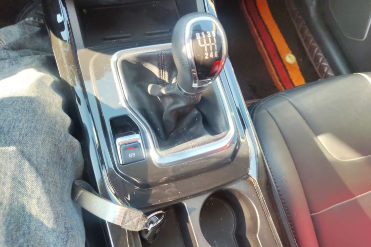 北京汽车 北京X5 2020款 1.5T 手动进取版 国VI中控内饰18