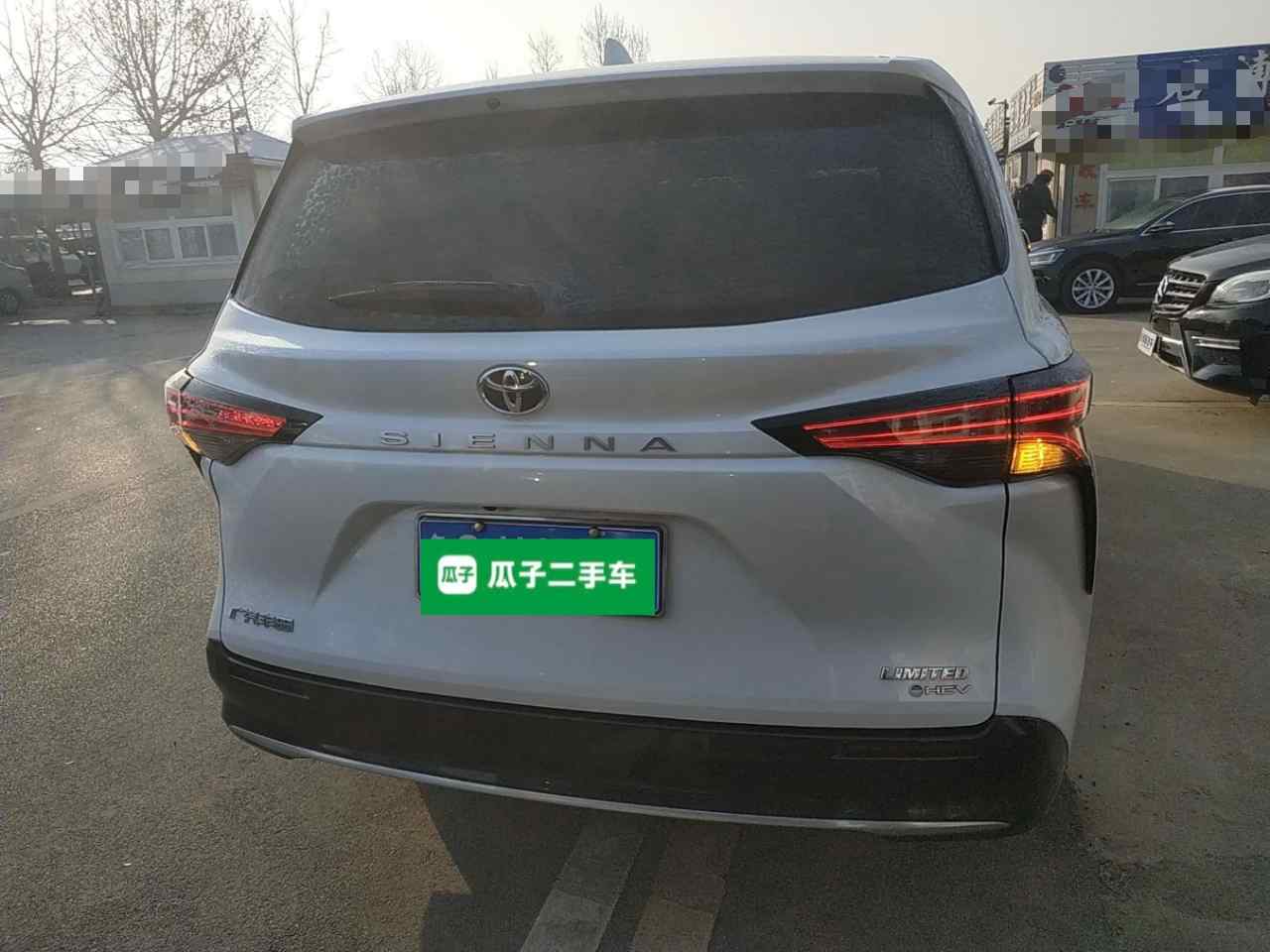 丰田 赛那SIENNA 2024款 2.5L混动 尊贵版(5)