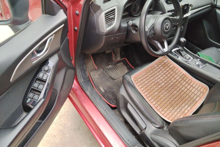 马自达3 昂克赛拉 2017款 三厢 1.5L 自动豪华型 国V中控内饰20