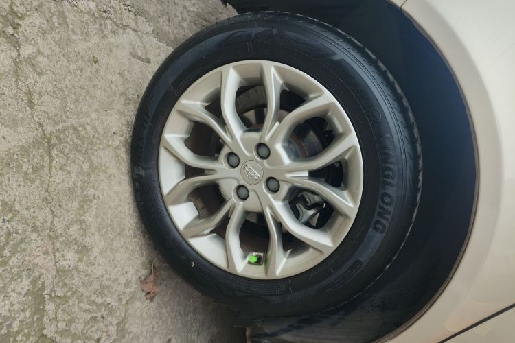 吉利汽车 远景 2018款 1.5L 自动尊贵型车身外观6008