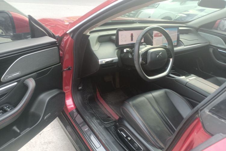 小鹏P7 2020款 后驱长续航智行版中控内饰20