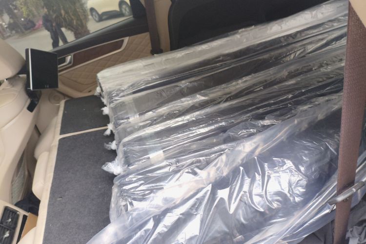 红旗HS7 2019款 3.0T 自动四驱智联旗领版中控内饰21