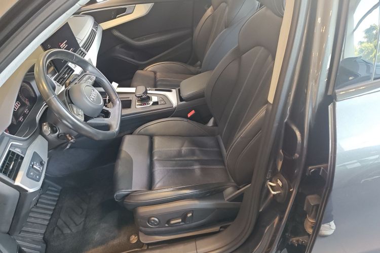 奥迪A4L 2022款 40 TFSI 豪华动感型中控内饰19