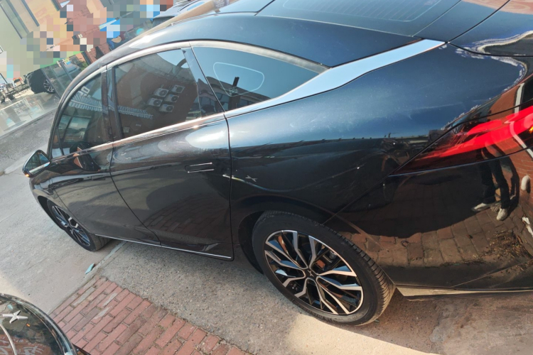 小鹏P5 2024款 500Pro版车身外观6003