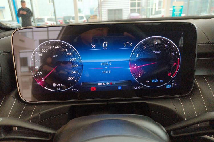 奔驰C级 2022款 改款 C 260 L 皓夜运动版局部细节14