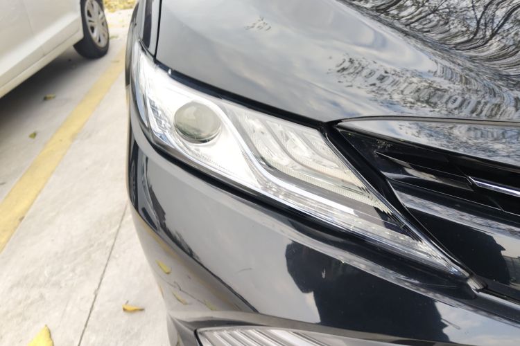 丰田 凯美瑞 2019款 双擎 2.5HQ 旗舰版 国VI车身外观8