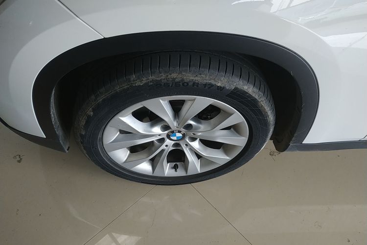 宝马X1 2013款 sDrive18i 时尚型车身外观6007