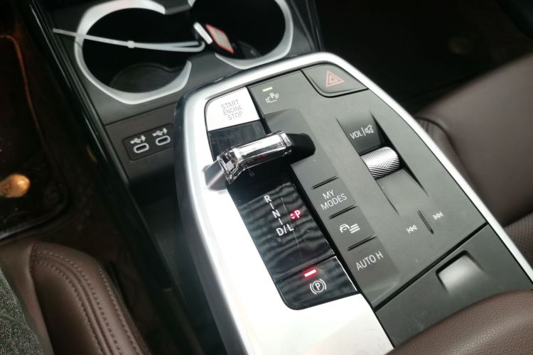 宝马X1 2023款 sDrive25Li X设计套装中控内饰18