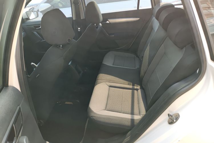 大众 朗行 2013款 1.6L 自动风尚型中控内饰21