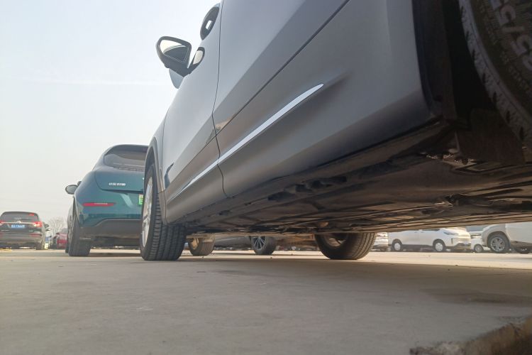 奔驰GLB 2023款 GLB 220 动感型局部细节9002