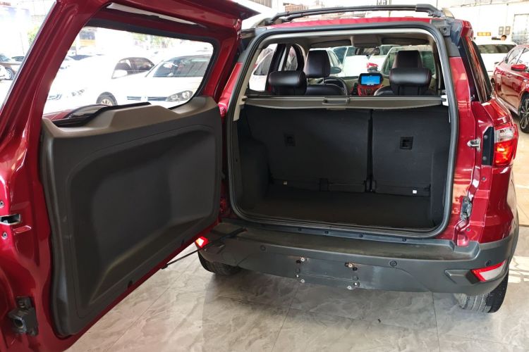 福特 翼搏 2016款 1.5L 自动运动典藏版机舱底盘23