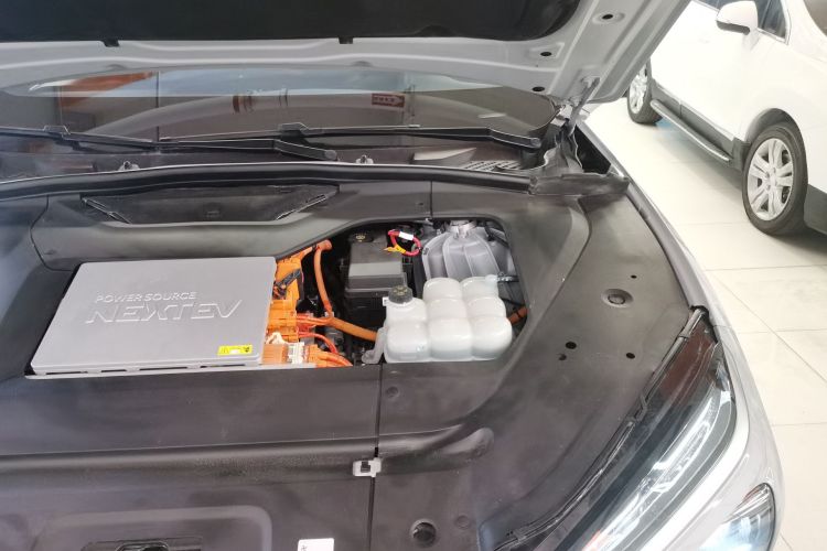 蔚来ES6 2019款 430KM 性能版机舱底盘26