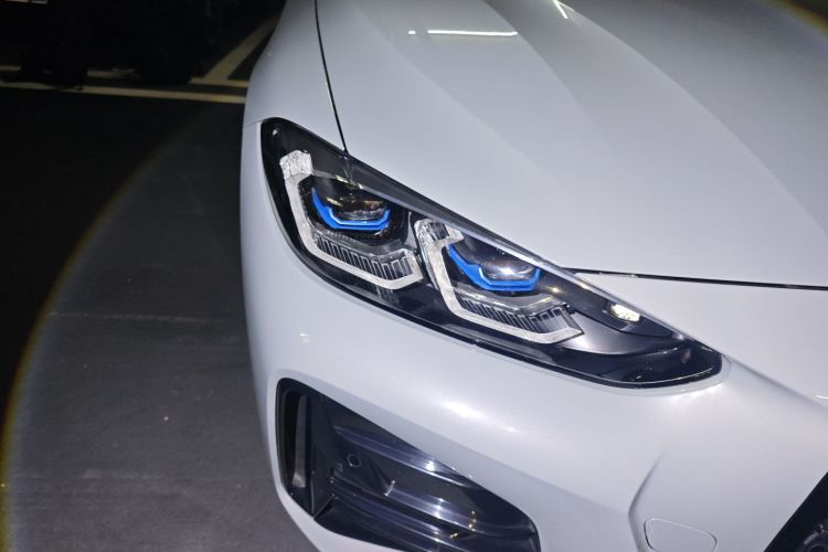 宝马4系 2023款 425i M运动曜夜套装车身外观8