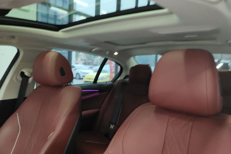 宝马5系 2023款 530Li 领先型 豪华套装中控内饰22