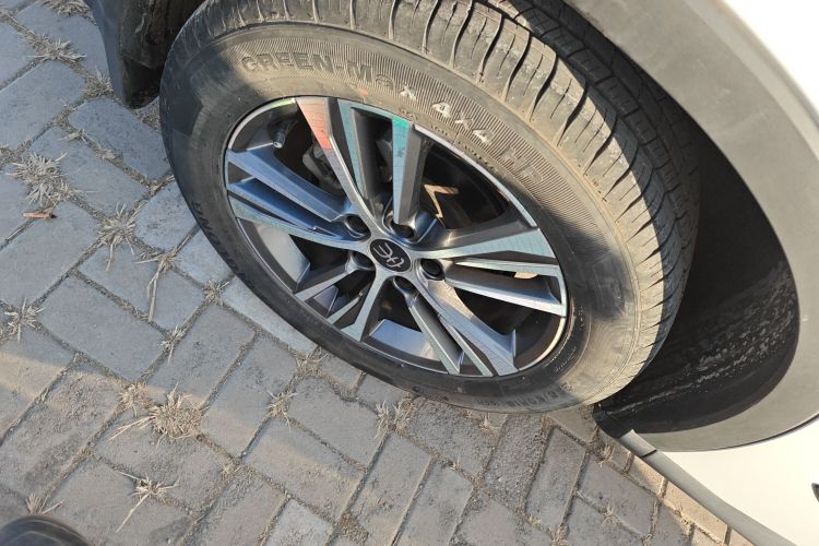 比亚迪 宋Pro 2019款 1.5T 自动尊贵型车身外观6002