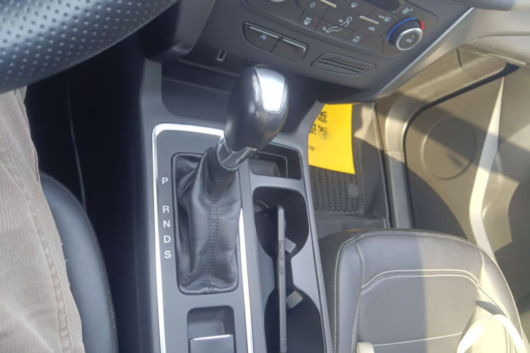 福特 翼虎 2017款 EcoBoost 180 两驱虎跃型中控内饰18