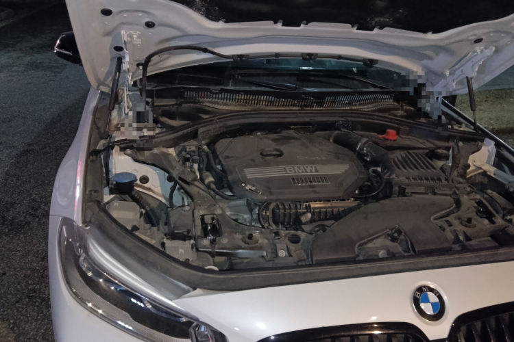 宝马1系 2021款 改款 120i M运动曜夜版局部细节9006