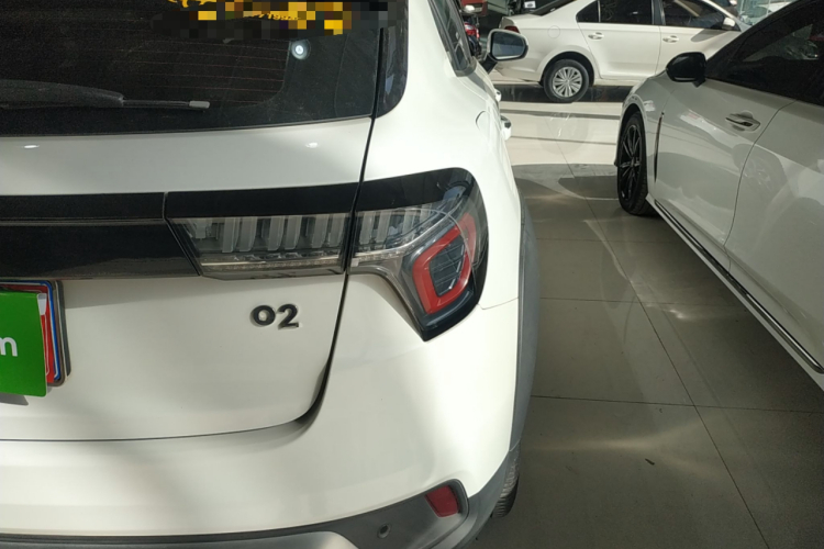 领克02 2019款 1.5T DCT两驱劲版 国VI车身外观9