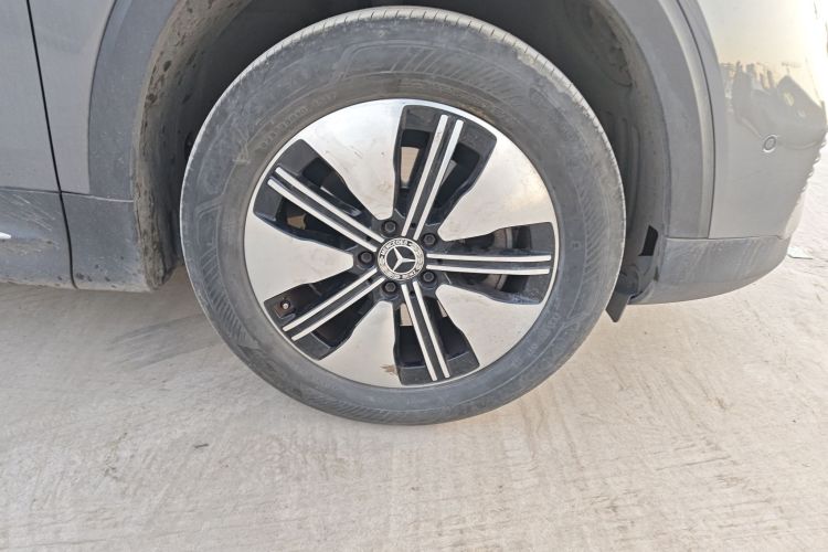 奔驰EQB 2022款 EQB 260车身外观10