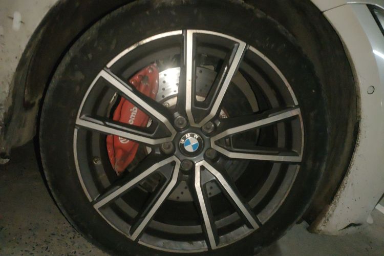 宝马3系 2020款 改款 325Li M运动套装车身外观10