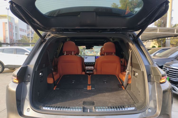 理想汽车 理想L8 2023款 Air机舱底盘23