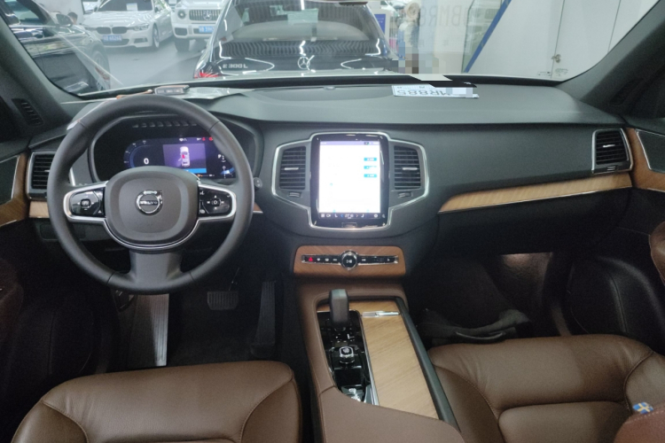 沃尔沃XC90 2023款 B5 智行豪华版 5座中控内饰7002