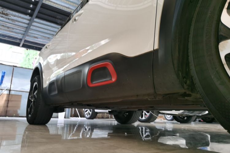 雪铁龙 天逸 C5 AIRCROSS 2017款 380THP 豪华型机舱底盘29