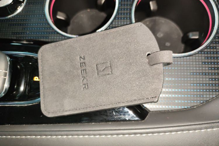 极氪001 2022款 长续航双电机 WE版中控内饰7001