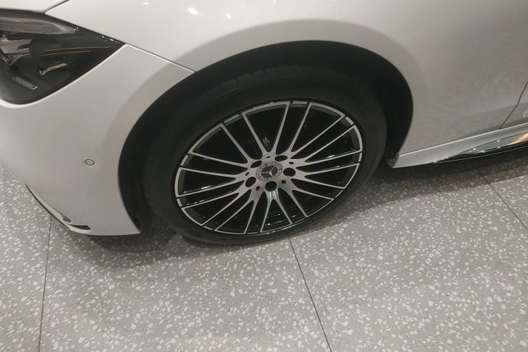 奔驰C级 2024款 改款二 C 260 L 运动版车身外观6007