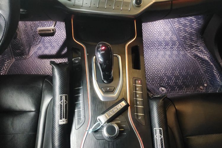 魏牌 VV7 2019款 升级款 2.0T 旗舰型 国VI中控内饰18